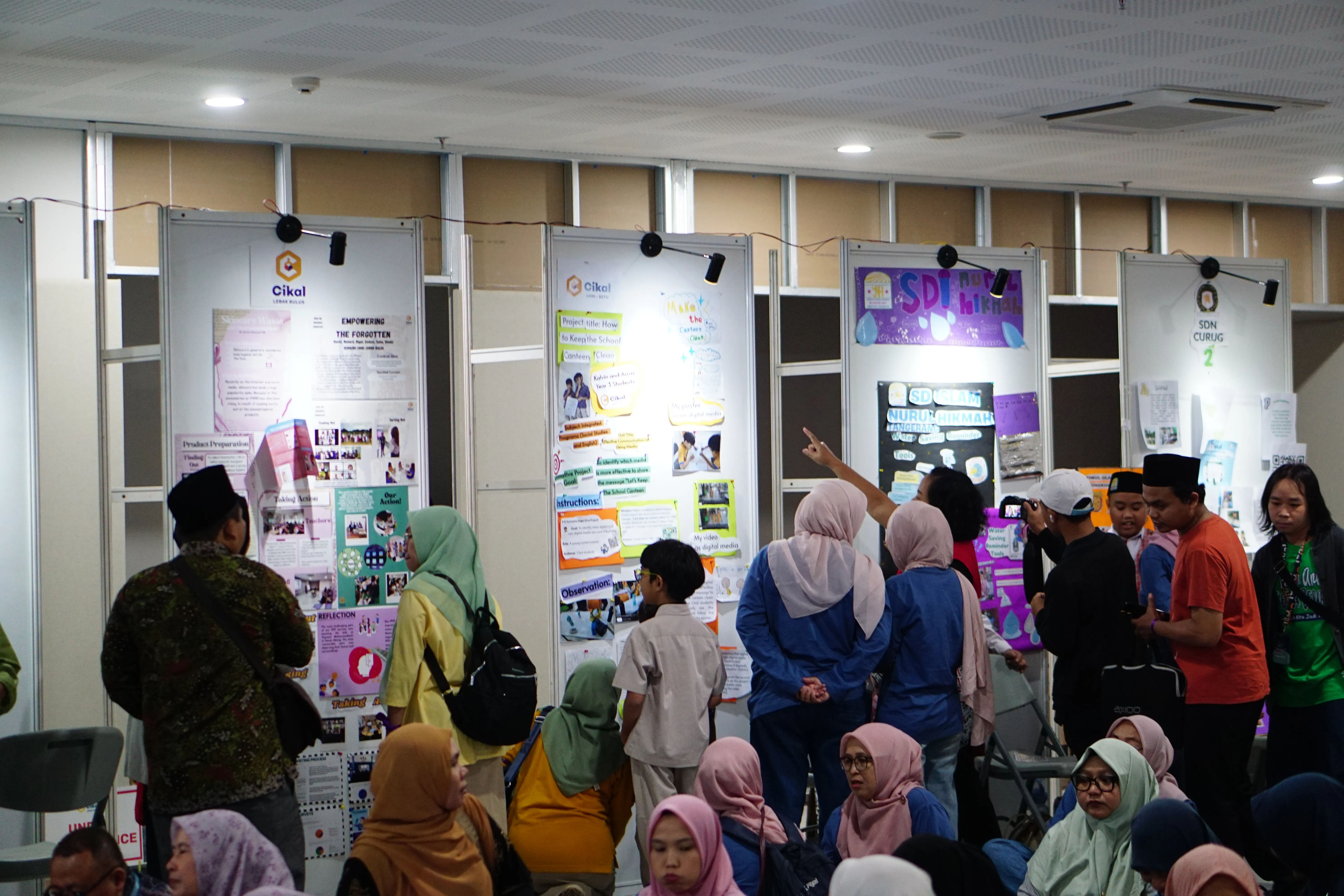 Pengisi Pameran Karya Murid di Daerah
